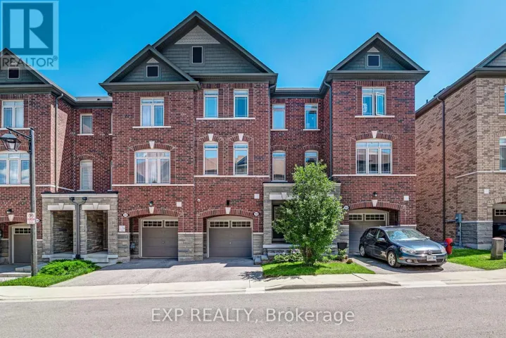 104 GORDON CIRCLE, Newmarket (Gorham-College Manor), Ontario L3Y0C9