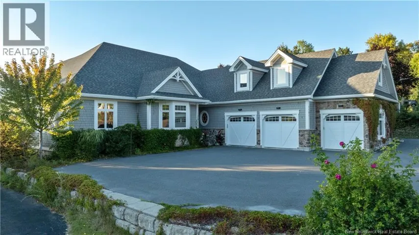 1121 Kennebecasis Drive, Saint John, New Brunswick E2K5A7