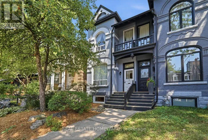 31 SORAUREN AVENUE, Toronto (Roncesvalles), Ontario M6R2C8