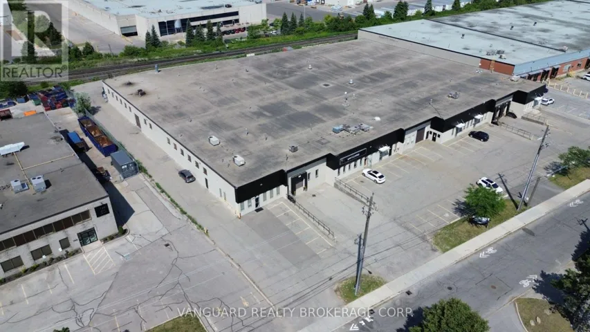 820 FLINT ROAD, Toronto (York University Heights), Ontario M3J2J5