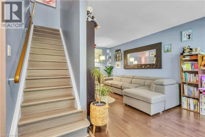 375 PIONEER Drive Unit# 7, Kitchener, Ontario N2P1L8