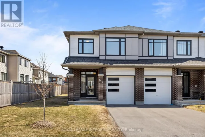 133 ANGELONIA CRESCENT, Ottawa, Ontario K1T0Y5