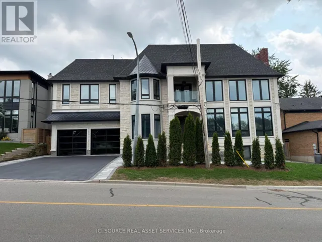 211 KENNEDY STREET W, Aurora (Aurora Village), Ontario L4G2L9