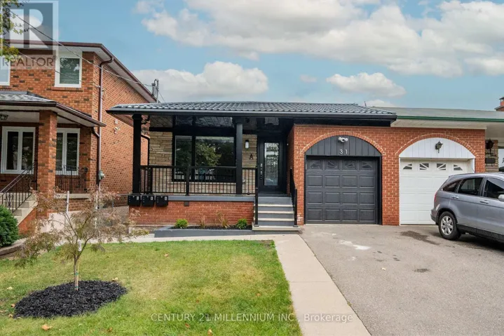 A - 31 MARIPOSA AVENUE, Toronto (Rockcliffe-Smythe), Ontario M6N4A1