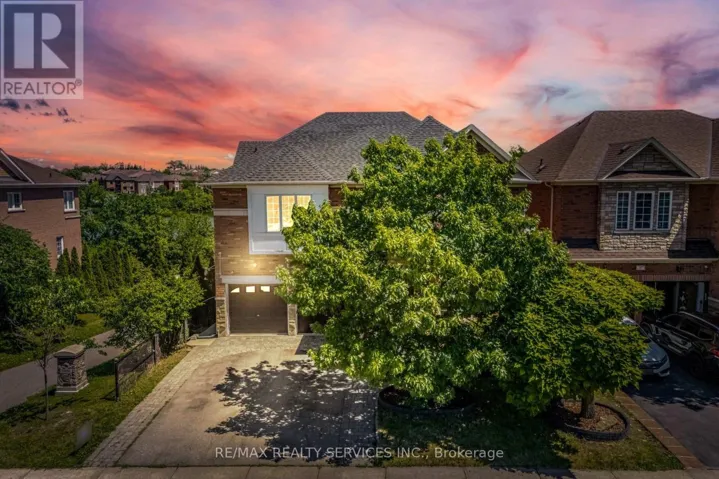 35 STONEYLAKE AVENUE, Brampton (Madoc), Ontario L6V4R1