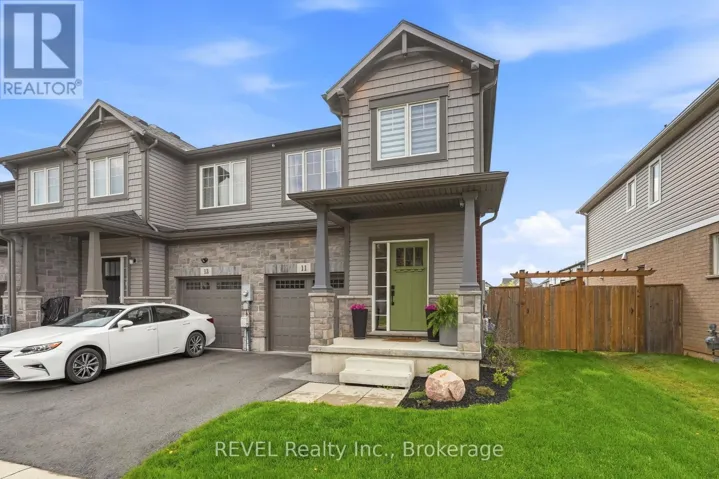 11 LYMBURNER STREET, Pelham (Fonthill), Ontario L0S1E6