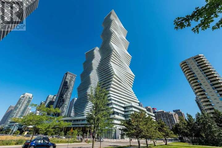 3883 QUARTZ ROAD, Mississauga (City Centre), Ontario L5B0M4