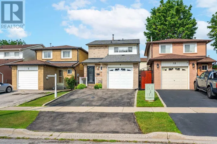 9 WOODWIND DRIVE, Toronto (West Humber-Clairville), Ontario M9W6B8