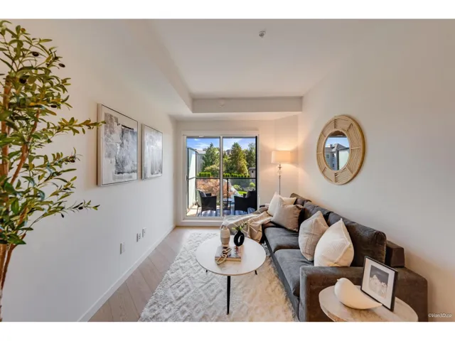 213 20695 EASTLEIGH CRESCENT, Langley, British Columbia V3A0P7