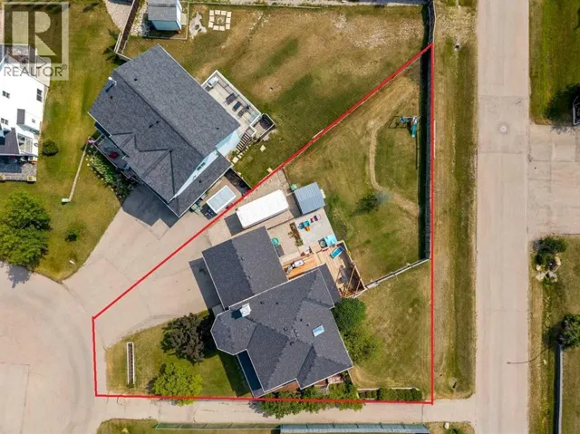 16 Henderson Bay NE, Langdon, Alberta T0J1X1