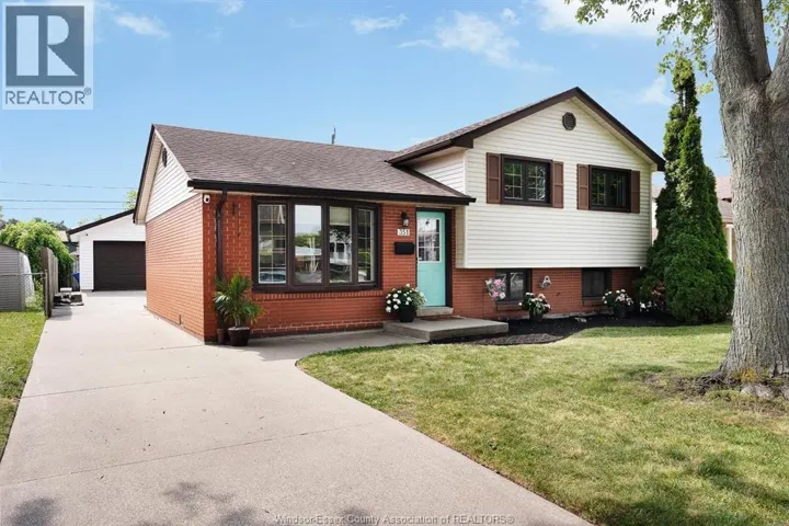 351 CARLING CRESCENT, Windsor, Ontario N8S3X7