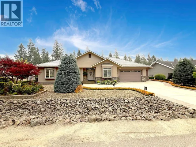 2530 Valley Place, Blind Bay, British Columbia V0E1H2