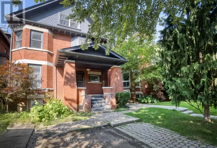 LOWER - 146 MADISON AVENUE, Toronto (Annex), Ontario M5R2S5
