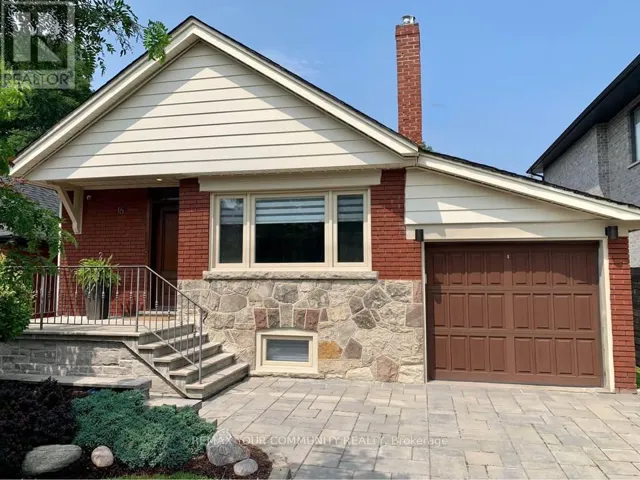 LOWER - 16 COXWELL BOULEVARD, Toronto (East York), Ontario M4C3G7