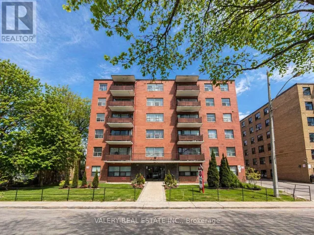 108 - 11 GLENBURN AVENUE, Toronto (O'Connor-Parkview), Ontario M4B2X1