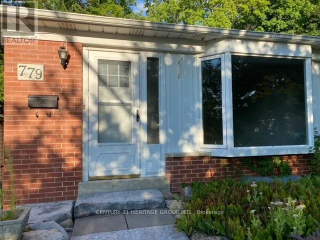 MAIN - 779 GREENFIELD CRESCENT, Newmarket (Huron Heights-Leslie Valley), Ontario L3Y3B2