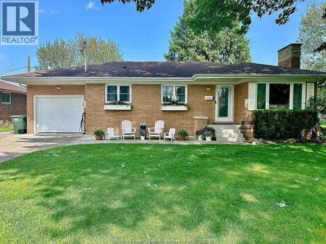 338 BARRY AVENUE, Tecumseh, Ontario N8N2G3