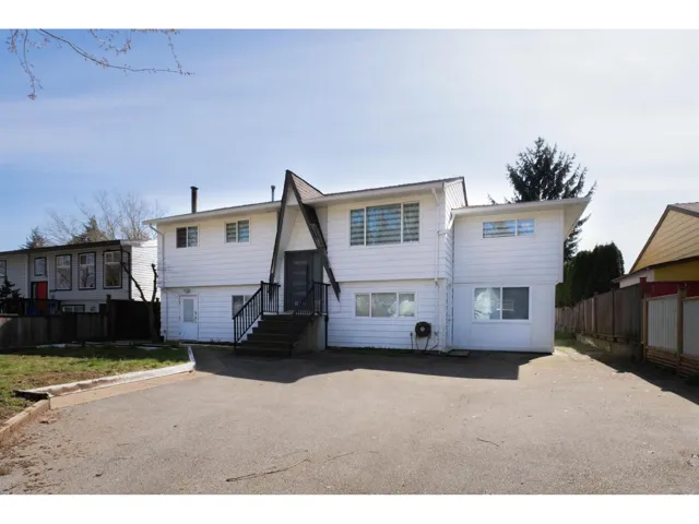 17396 62A AVENUE, Surrey, British Columbia V3S5J1