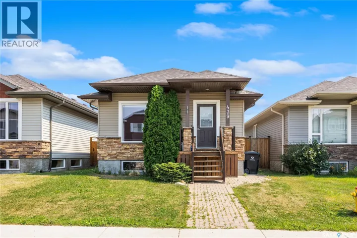 439 Coad MANOR, Saskatoon, Saskatchewan S7R0C6
