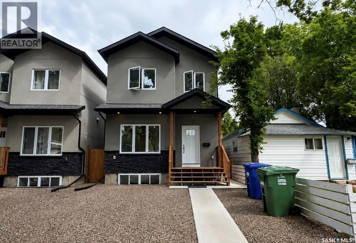 1220 D AVENUE N, Saskatoon, Saskatchewan S7L1P1