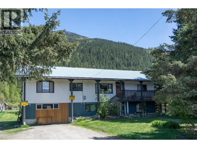 1918 Camozzi Road, Revelstoke, British Columbia V0E2S0