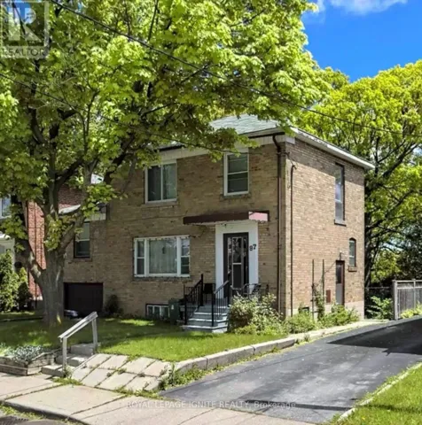 97 GREENDALE AVENUE, Toronto (Rockcliffe-Smythe), Ontario M6N4P4