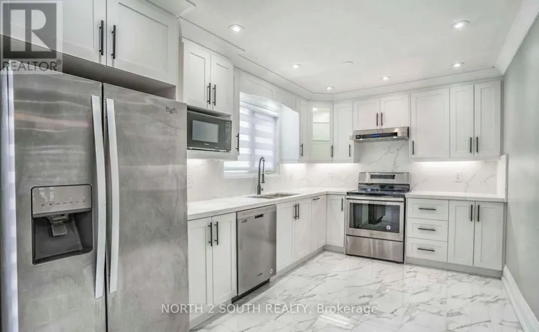 UPPER - 37 LOIRE COURT, Toronto (West Humber-Clairville), Ontario M9V4Z7