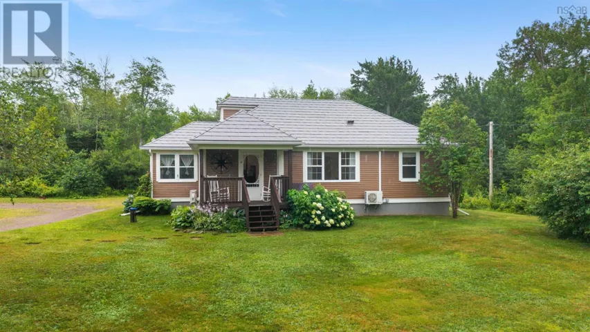 312 Mines Road, Maccan, Nova Scotia B0L1B0