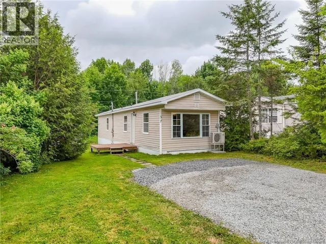 37 Eastwood Street, Fredericton, New Brunswick E3B6M8