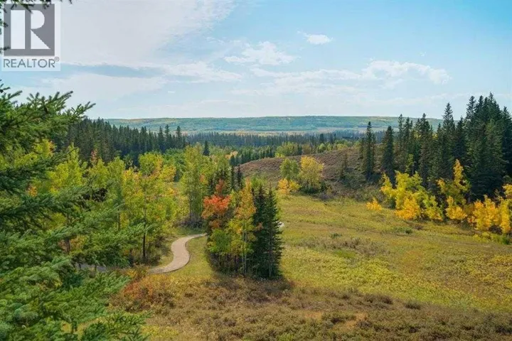 56 Discovery Woods Villas SW, Calgary, Alberta T3H5A7
