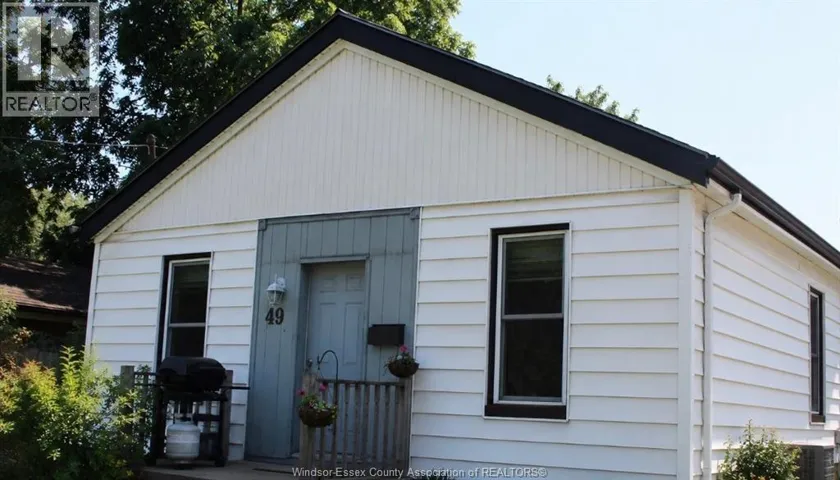 49 KENNEDY, Brantford, Ontario N3R2C7