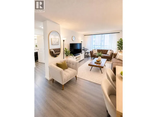 905 2016 FULLERTON AVENUE, North Vancouver, British Columbia V7P3E6