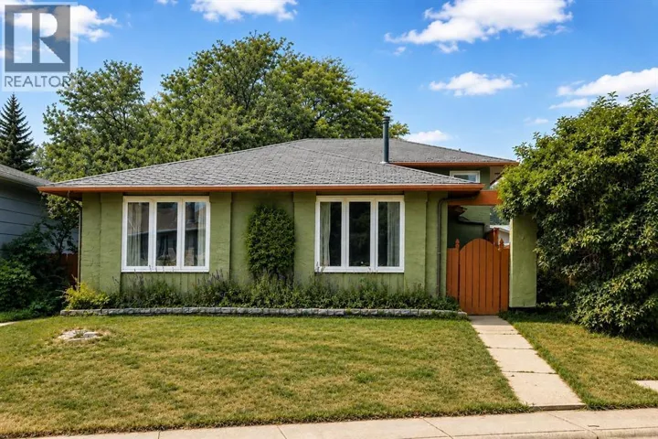 136 Midlawn Close SE, Calgary, Alberta T2X1A8