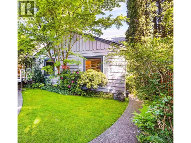4888 NARVAEZ DRIVE, Vancouver, British Columbia V6L2J2