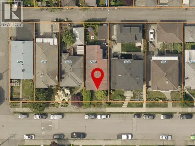 2935 ADANAC STREET, Vancouver, British Columbia V5K2N4