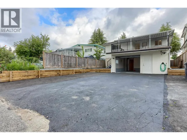 3492 E 49TH AVENUE, Vancouver, British Columbia V5S1M2