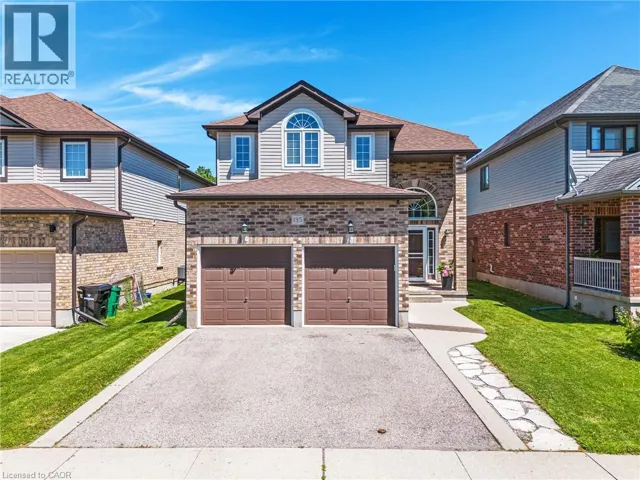 135 BROADOAKS Drive, Cambridge, Ontario N1T0A9