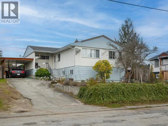 6957 CROFTON STREET, Powell River, British Columbia V8A1W8