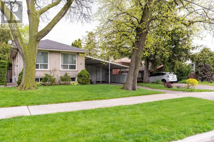 82 HADRIAN DRIVE, Toronto (Elms-Old Rexdale), Ontario M9W1V4
