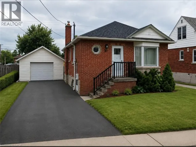 132 EAST 31ST Street, Hamilton, Ontario L8V3P2