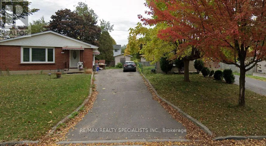 8 KINTAIL CRESCENT, London South (South Y), Ontario N6E1J5