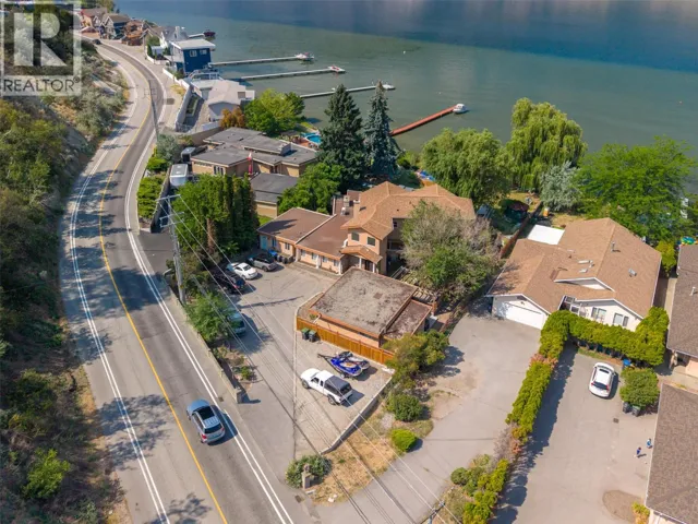 3935 Lakeside Road, Penticton, British Columbia V2A8W1
