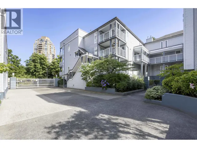 43 7345 SANDBORNE AVENUE, Burnaby, British Columbia V3N4W6