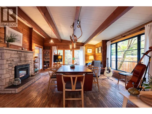 5817 EAGLE ISLAND, West Vancouver, British Columbia V7W1V6