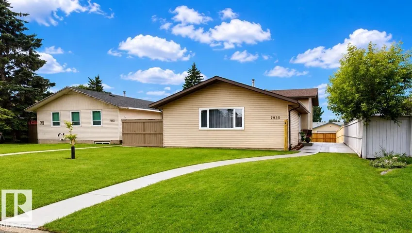 7935 22 AV NW, Edmonton, Alberta T6K1Z2