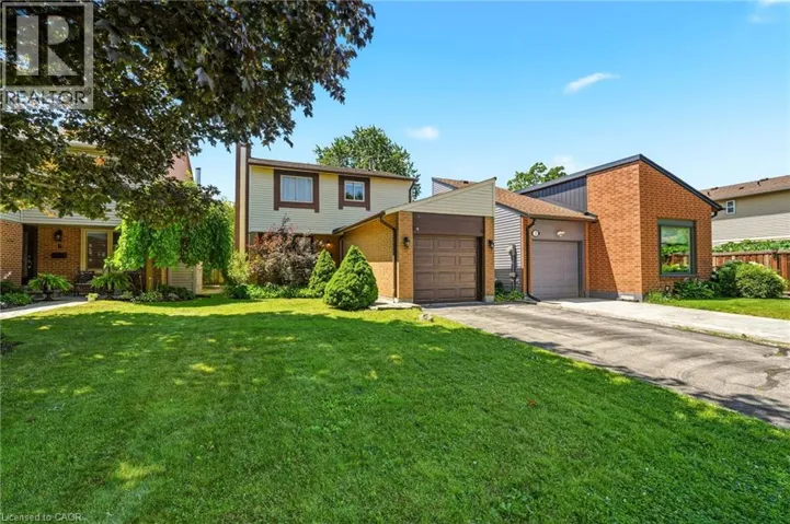 4 EILEEN Street, Waterdown, Ontario L9H7E6