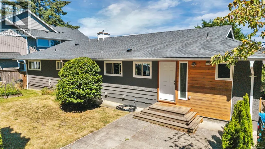 5620 Hammond Bay Rd, Nanaimo, British Columbia V9T5N2