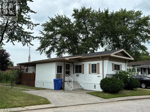 15 WILDER South, Lakeshore, Ontario N8N2T1