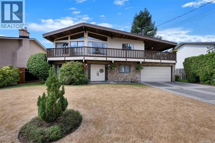 1821 Penshurst Rd, Saanich, British Columbia V8N2N8