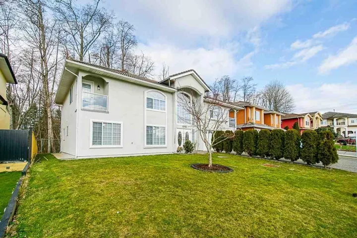 13755 93A AVENUE, Surrey, British Columbia V3V8A9